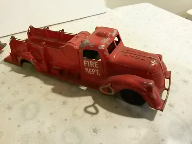 Metal Masters Fire Dept truck lot 2 red vintage pressed steel 300-M