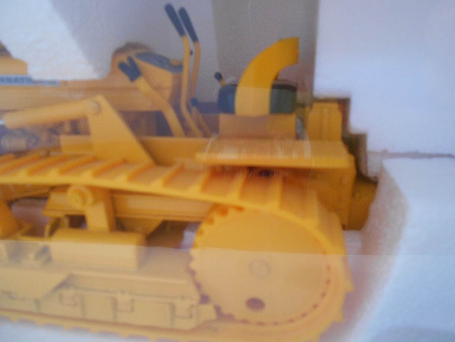 Vintage 1998 Ertl 1:16 Scale International T-340 Crawler w/Bullgrader, #4380 NIB
