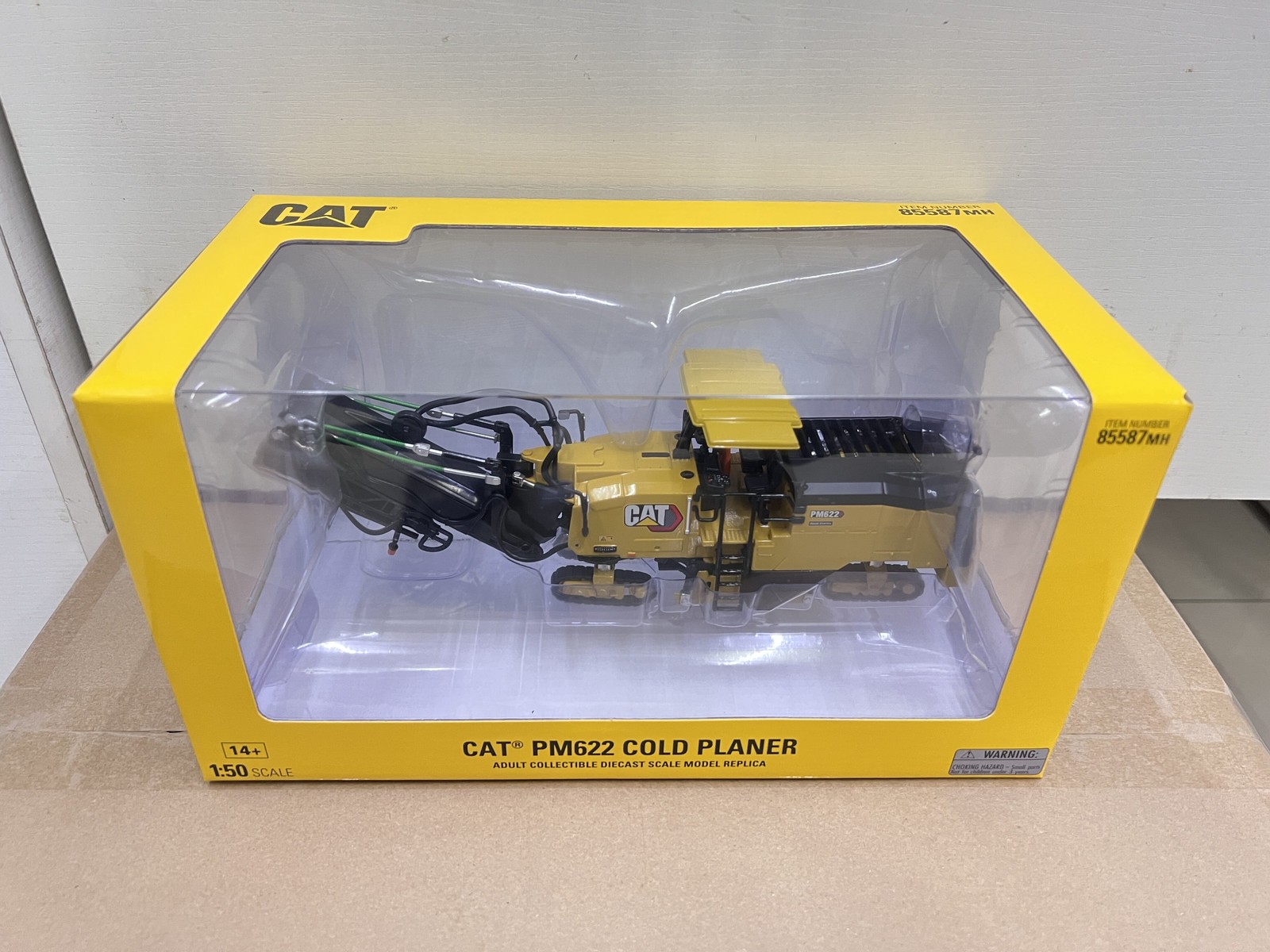 DM 1:50 CAT PM622 Caterpillar cold milling machine Alloy Model 85587MH