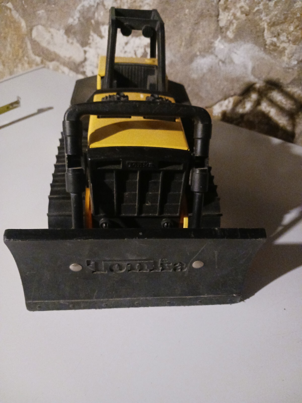 Tonka Bulldozer M-7461 Metal And Plastic T05