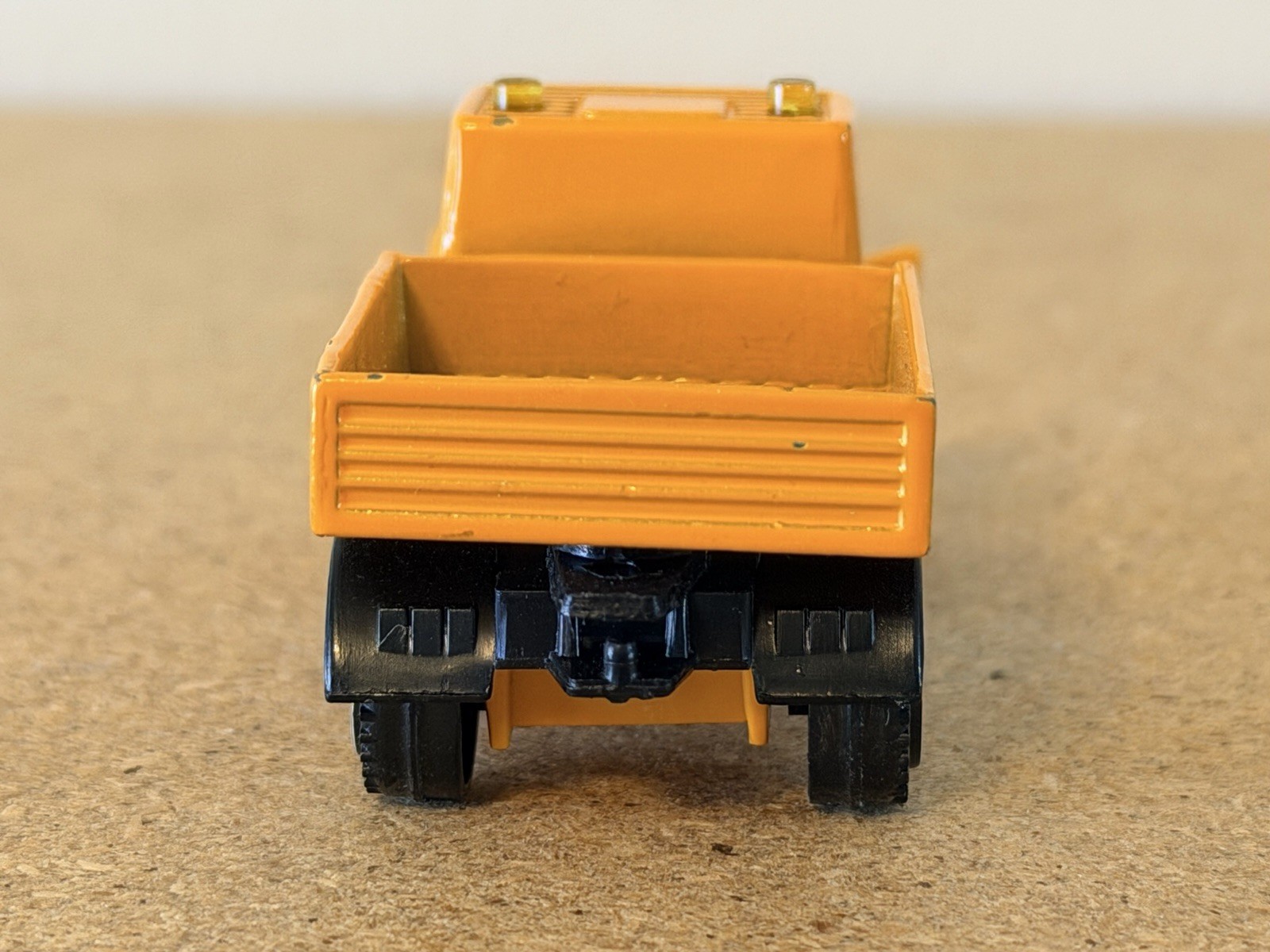 Vintage Siku 1:64 Mercedes-Benz 0821 Diecast Snow Plow Truck Orange Black