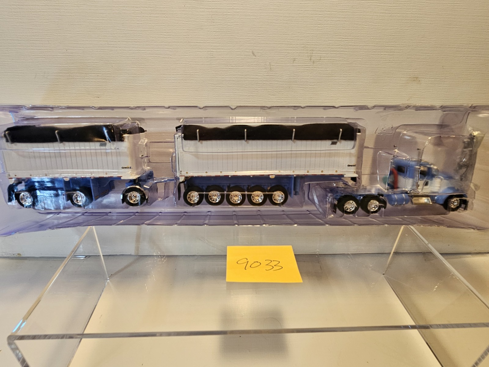NIB DCP WISTERIA WHITe Kenworth W900L w/ 31ft & 20ft End Dump Trailers 60-1633