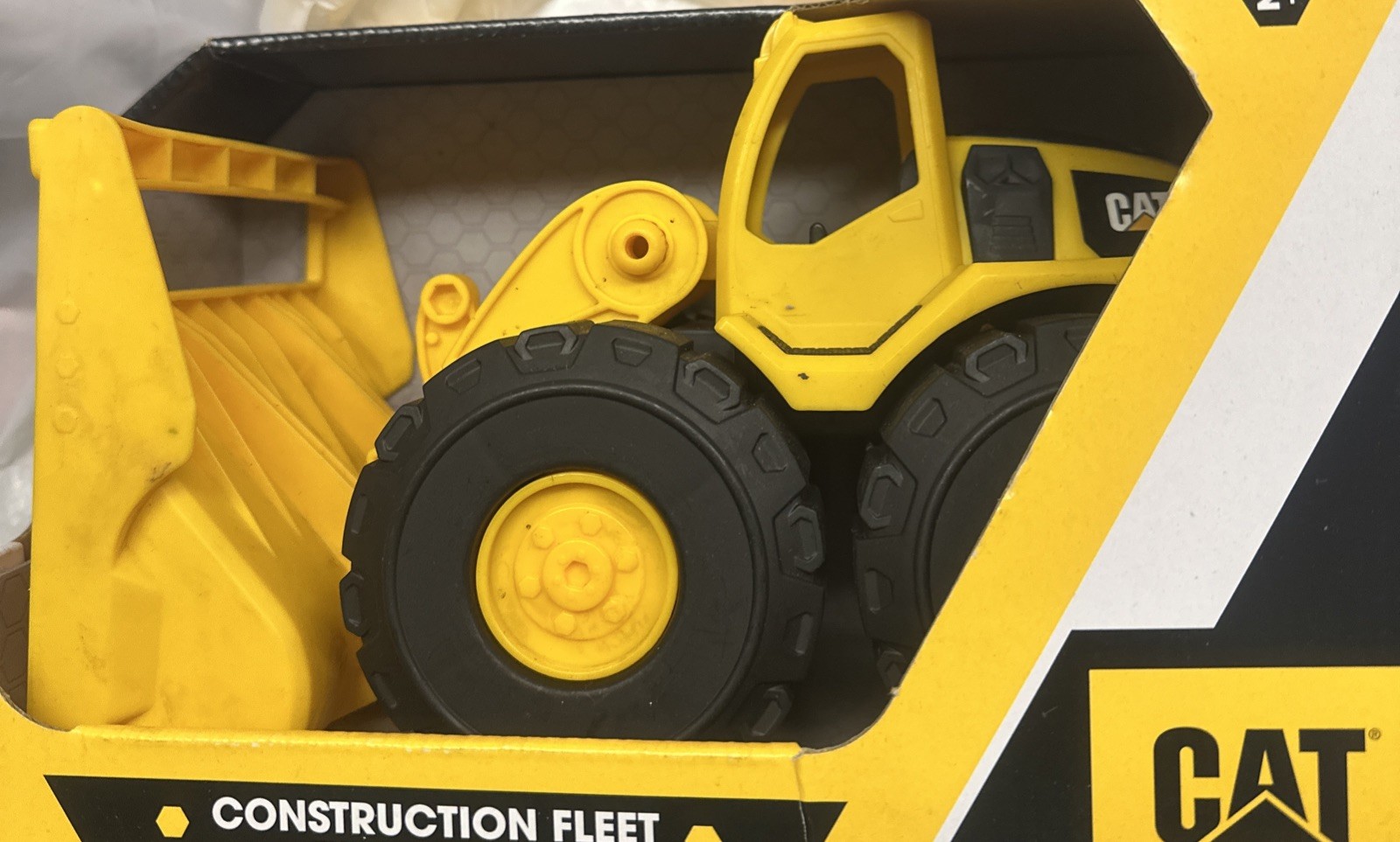 CAT Construction Fleet 10″ Wheel Loader Toy, Ages 3+
