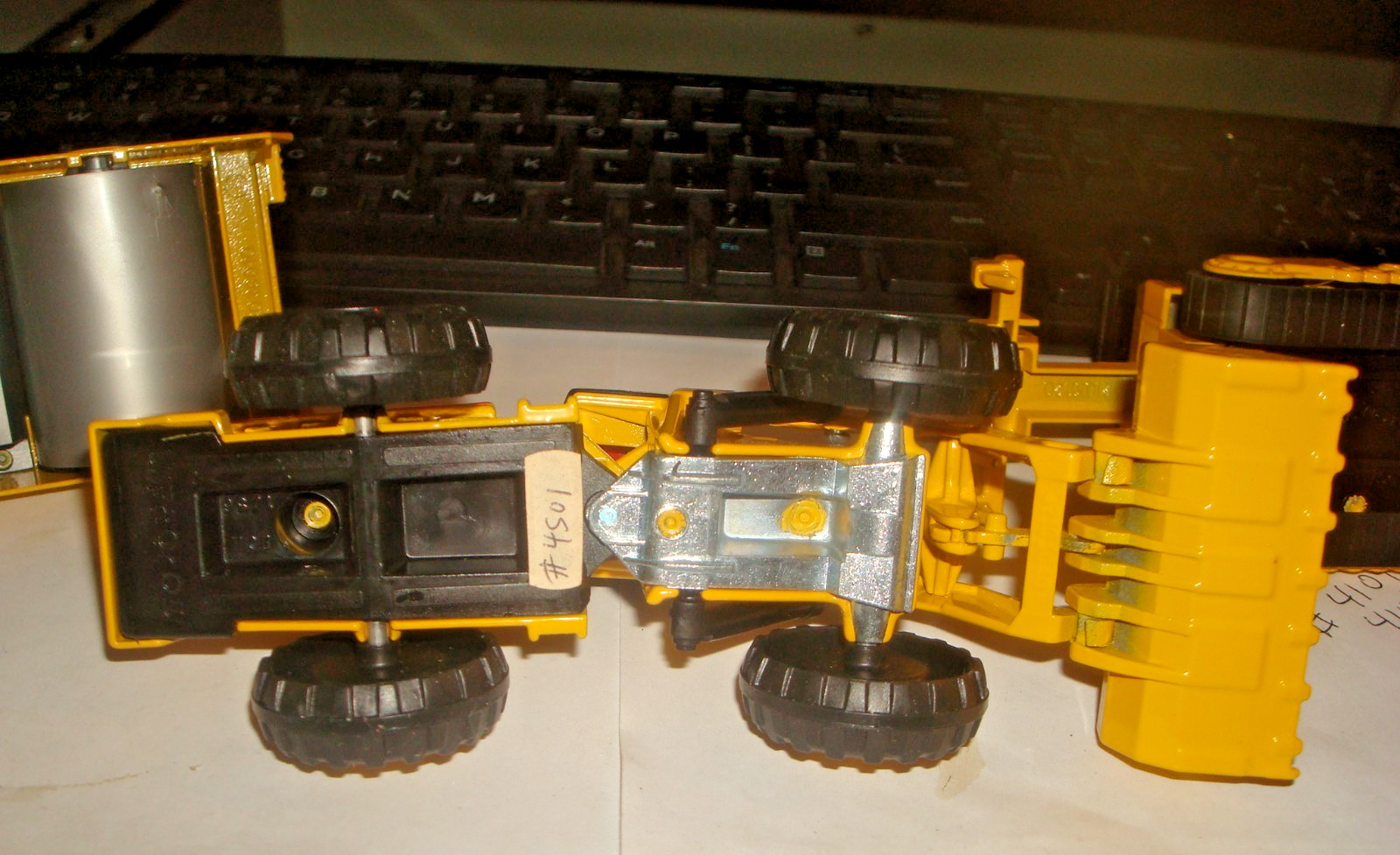 MAJORETTE. HEAVY EQUIPMENT. LOT OF 3. 1/56 SCALE. REF #4505, 4501, 4504XZ