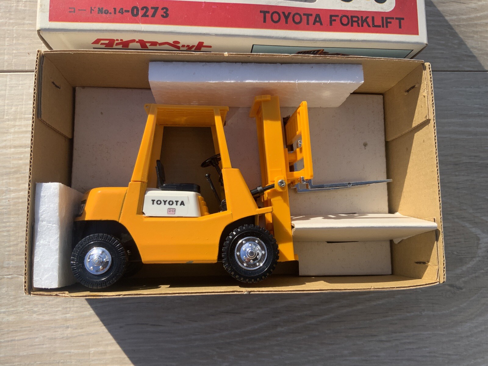 Diapet Japan 1:23 ACE TOYOTA Yonezawa Toys K-3 MIB`NEW 14-0273 T-39 Super RARE!