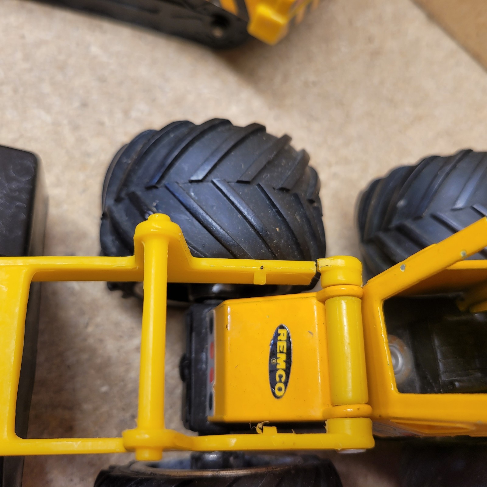 VTG Remco Construction Vehicles Lot of 7 – Late 1980s – Metal And Plastic