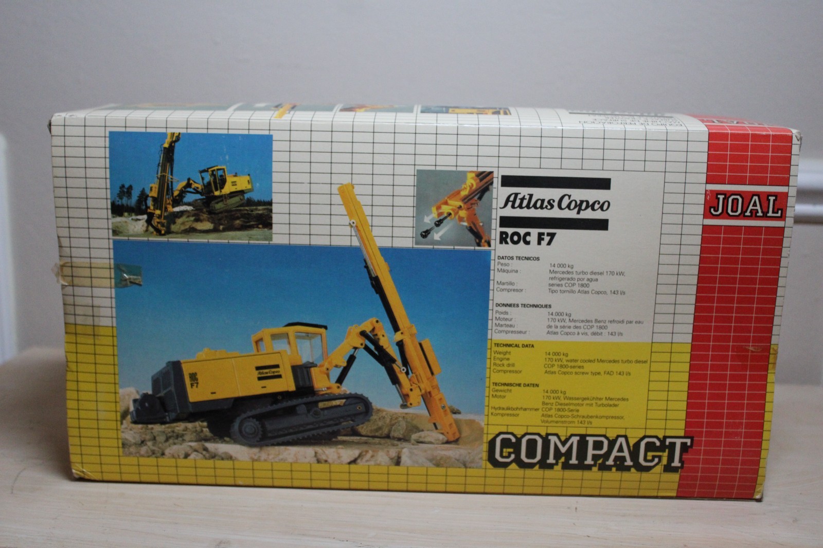 JOAL 262 Atlas Copco ROC F7 Drill with Grey Tracks 1:35 Scale Damaged