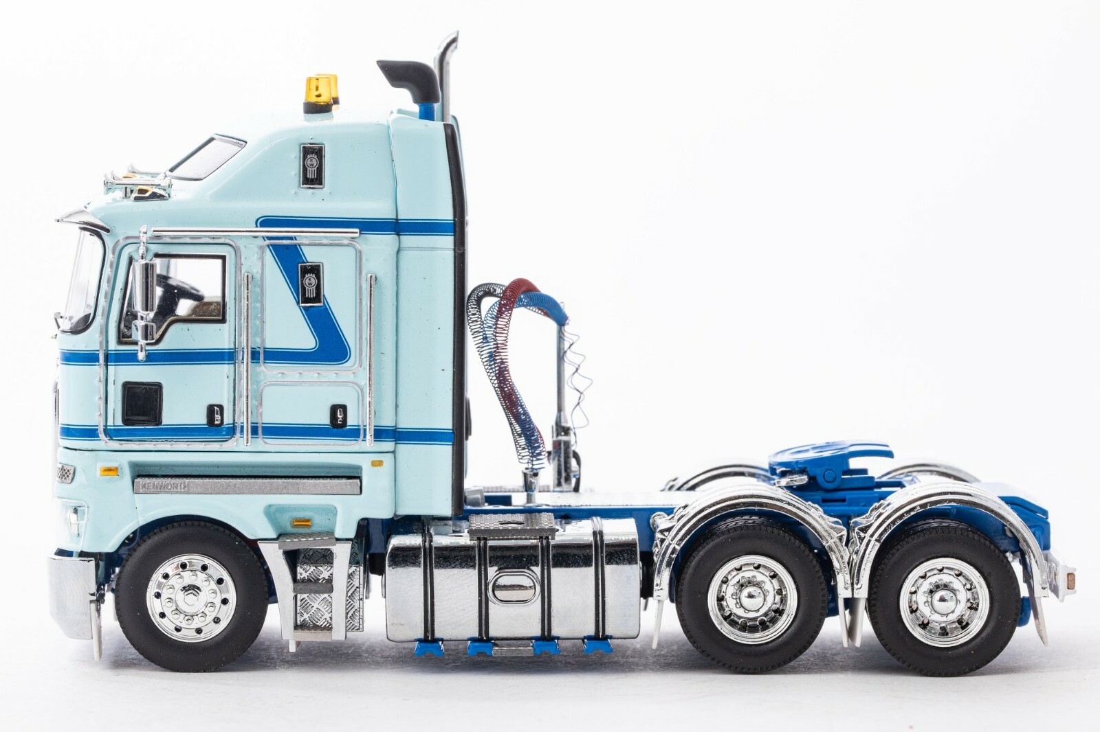 Kenworth K200 2.3 Cab Prime Mover – Light Blue – Drake 1:50 Scale #Z01441 New