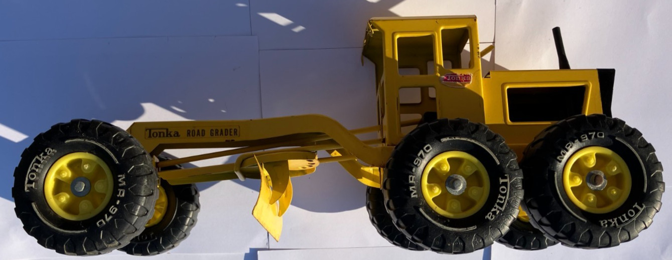 Vintage 1970s Tonka Pressed Steel Road Grader Model 2510 featuring MR-970 tires!