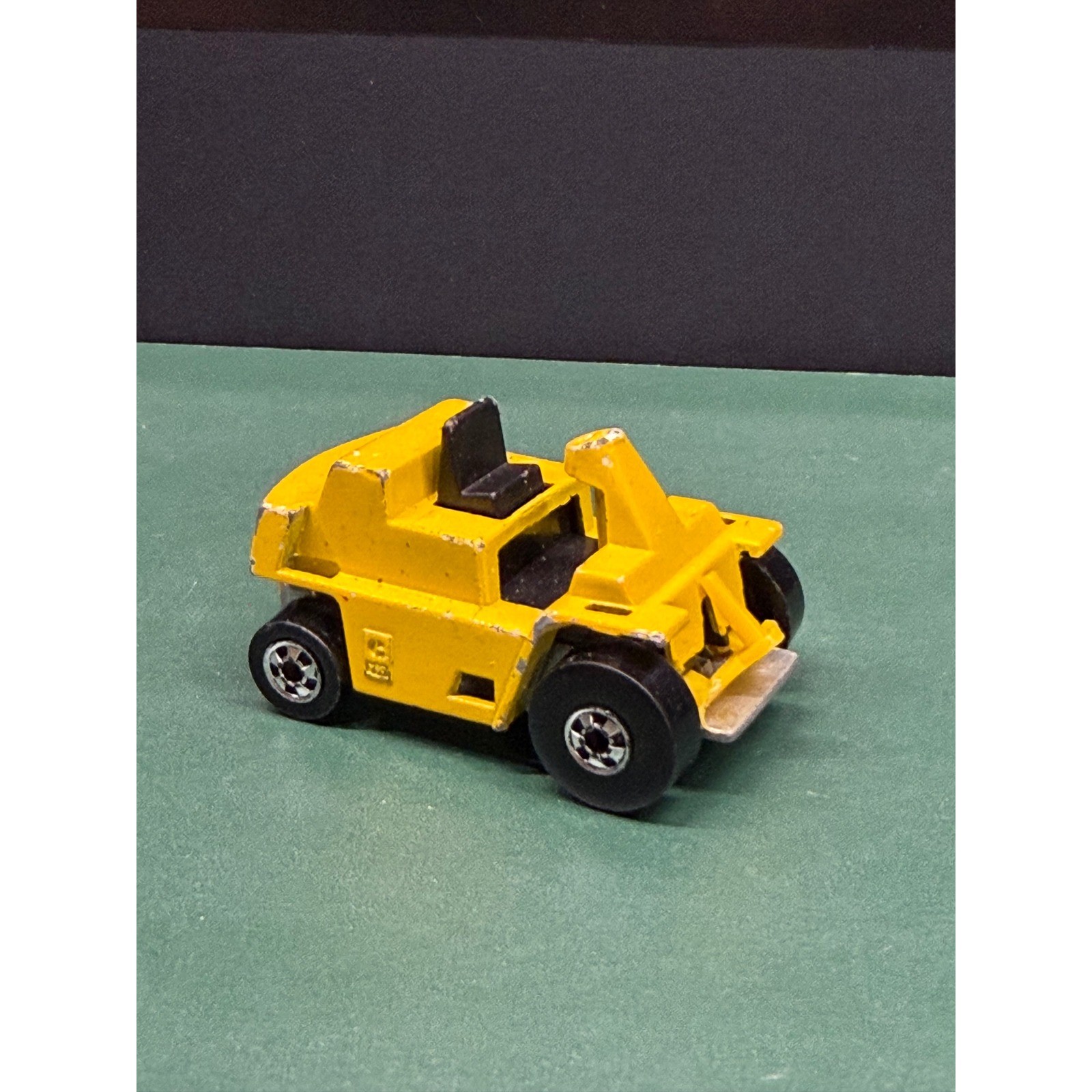 Vintage 1979 Hot Wheels Caterpillar Forklift Yellow Diecast Workhorses Hong Kong