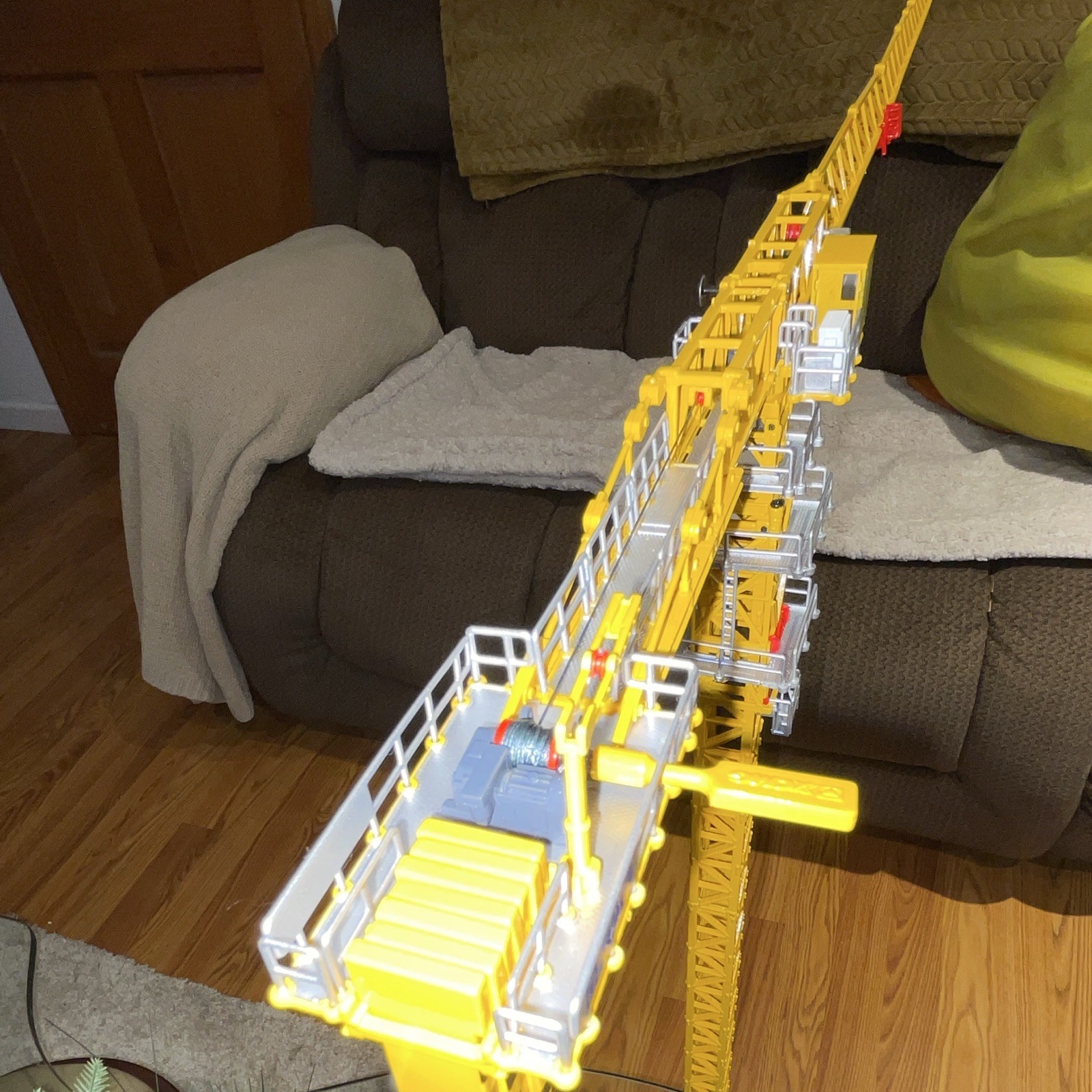 XCMG Tower Crane Diecast Construction Model 1:50 Yellow Gray w/ Hook Base