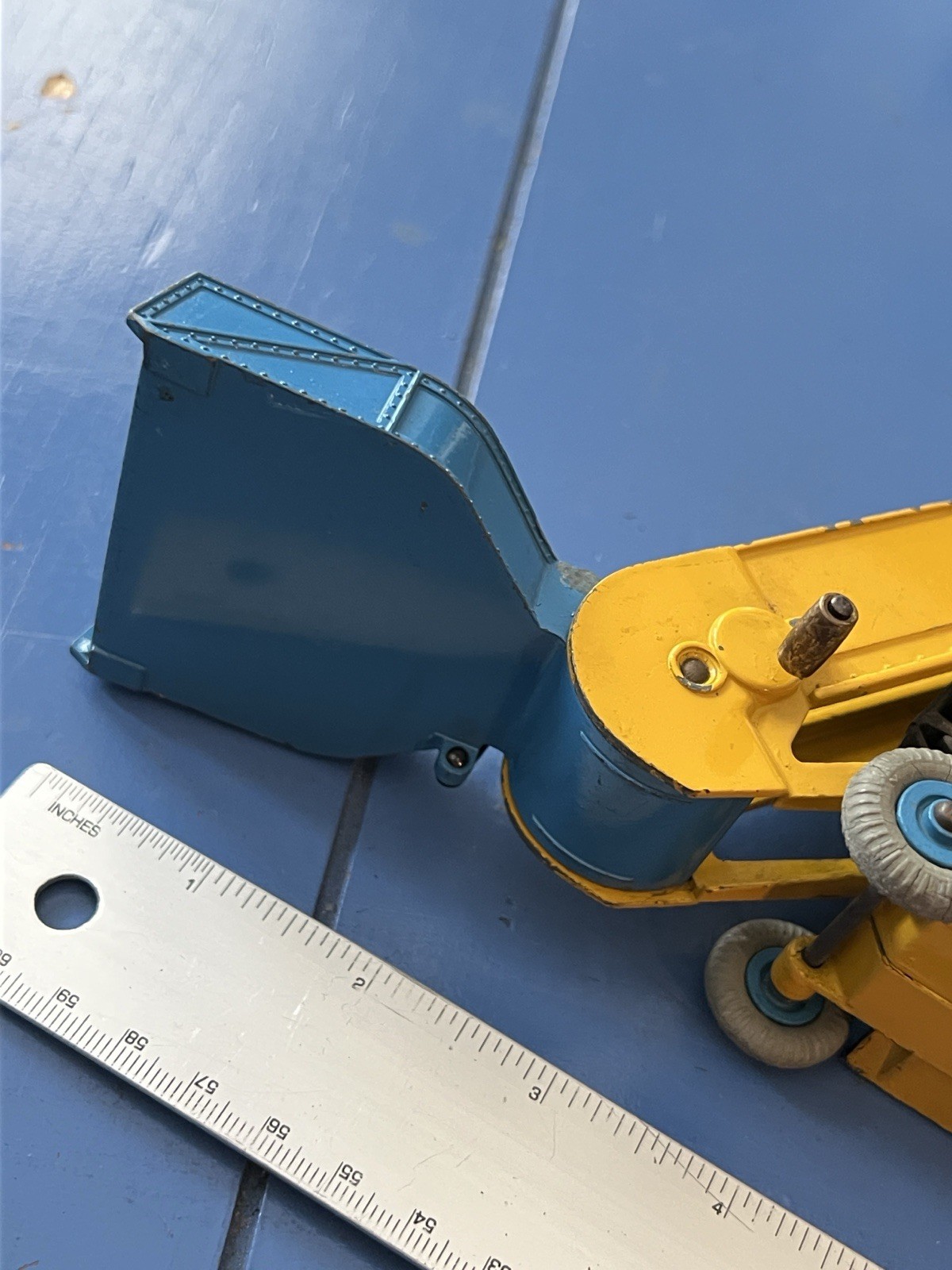 Dinky Toys 564 Yellow Mid-Blue Elevator Loader Made in England Belt Is Broke