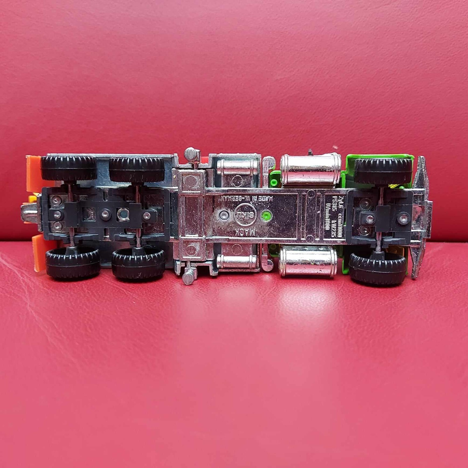 Siku 2917 Mack Tow Truck 1981-87 1:55 RARE part of 3717 set unboxed nice co