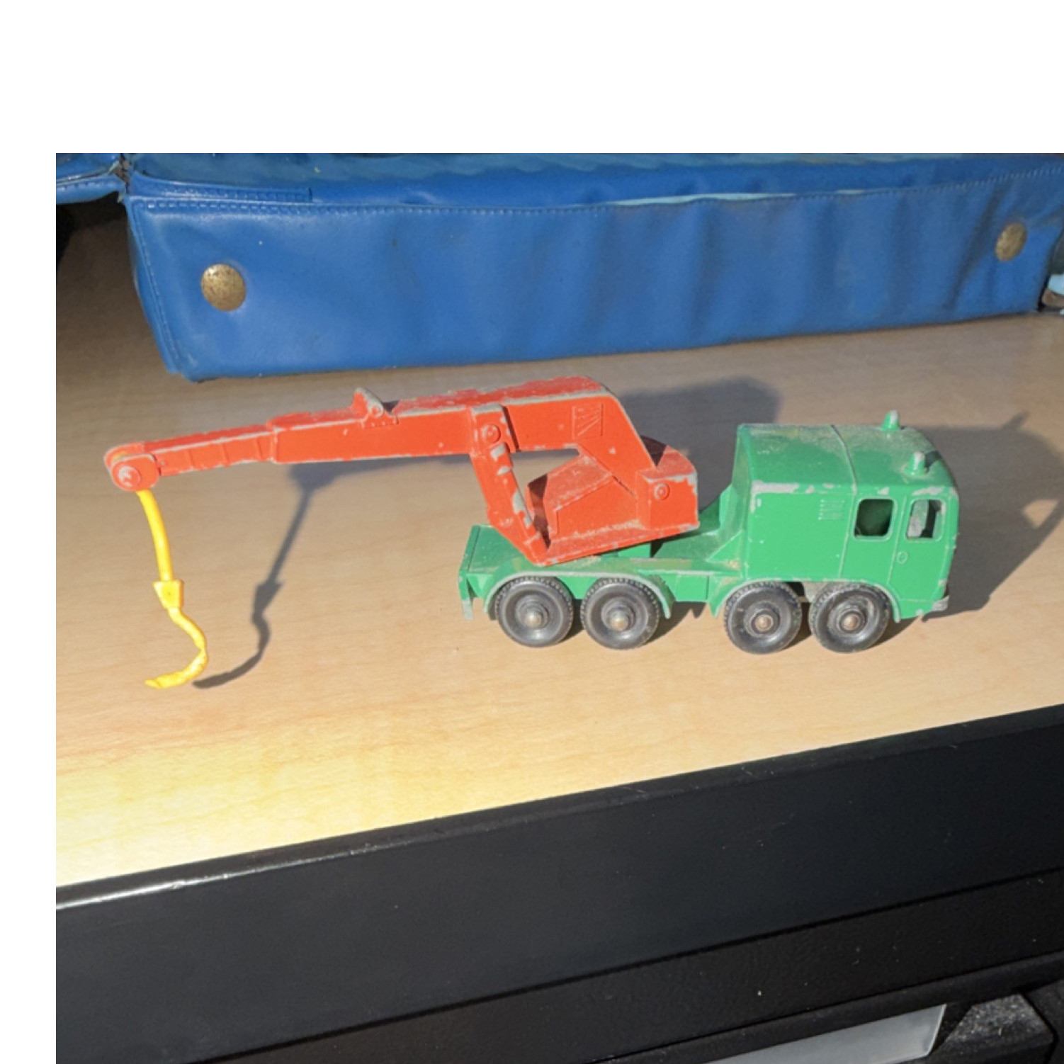 Matchbox Lesney Series 9 Wheel Crane Diecast Green Red Yellow Toy Vehicle