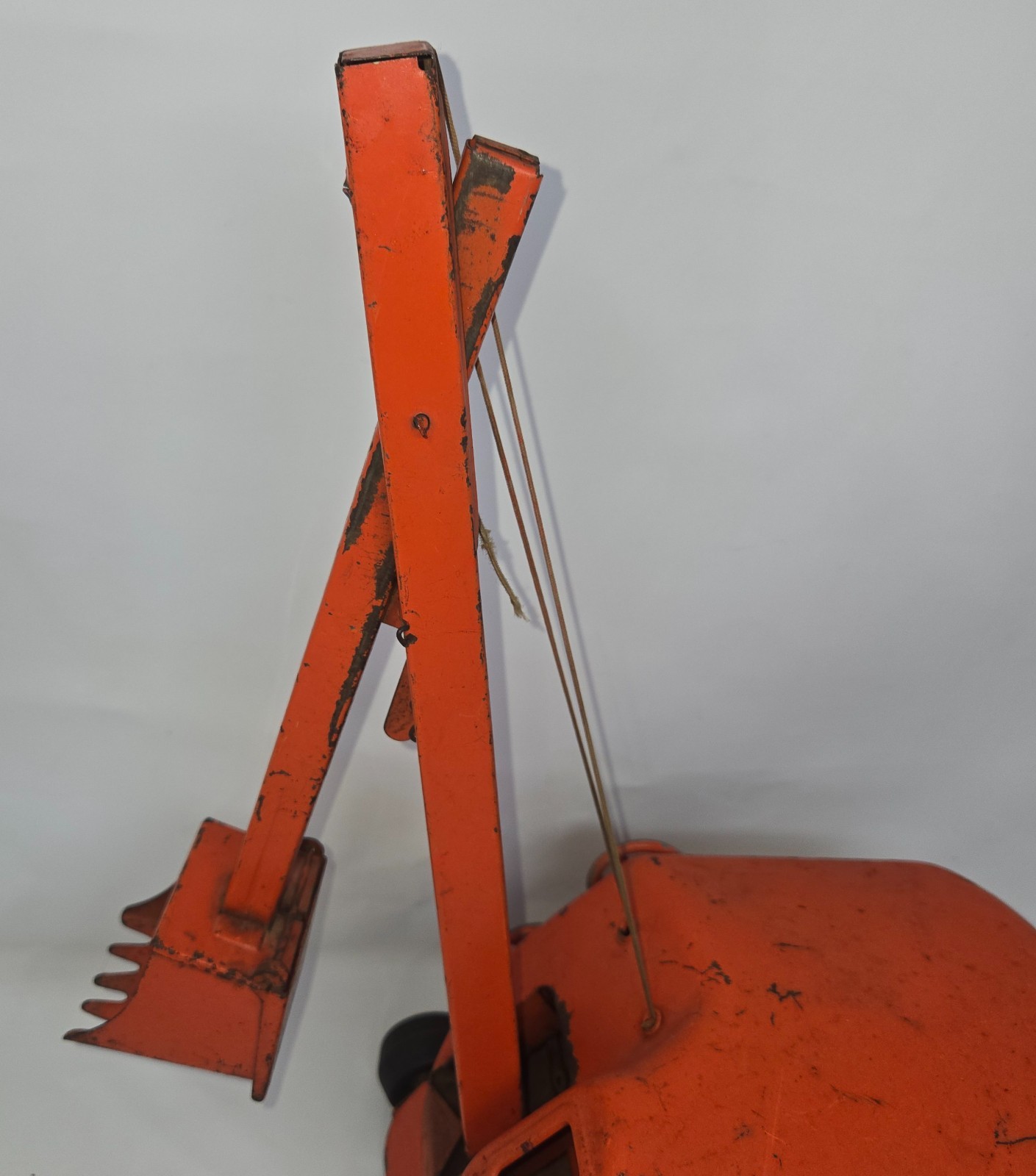 Vintage Pressed Steel Structo Construction Steam Shovel Orange Top Gear Works