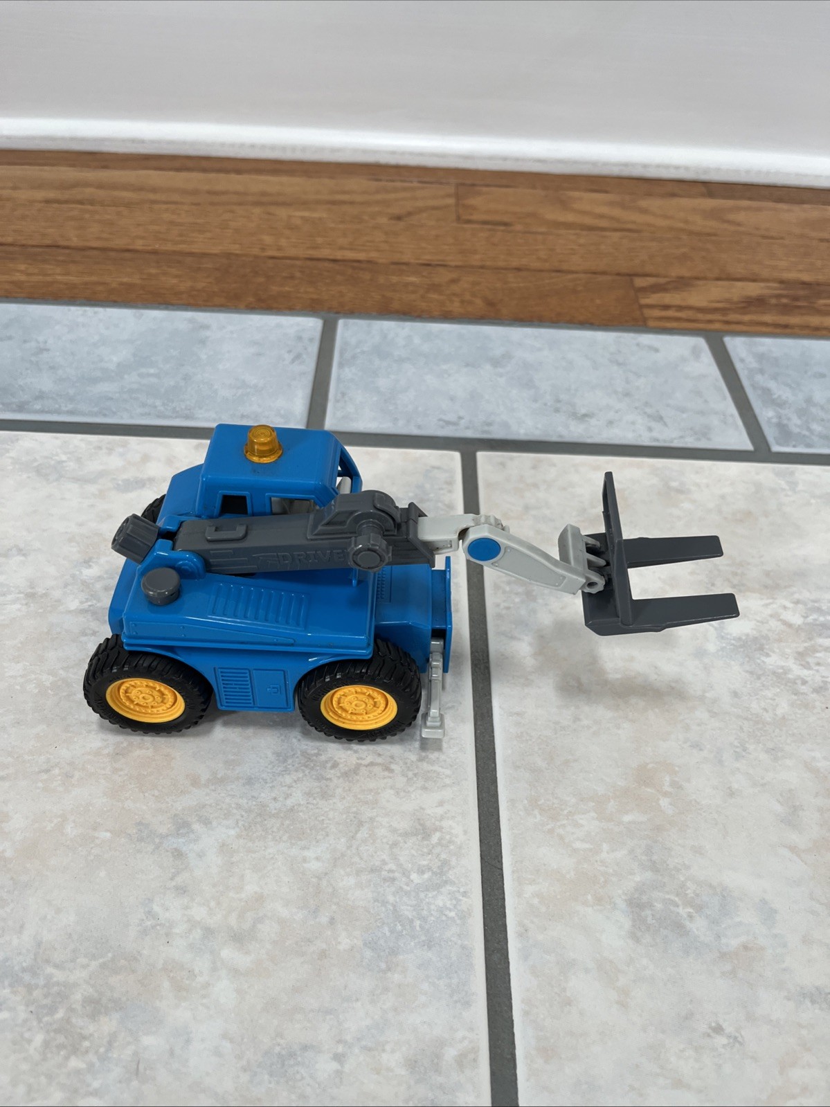 Battat DRIVEN Forklift with Light & Sound Tested Works