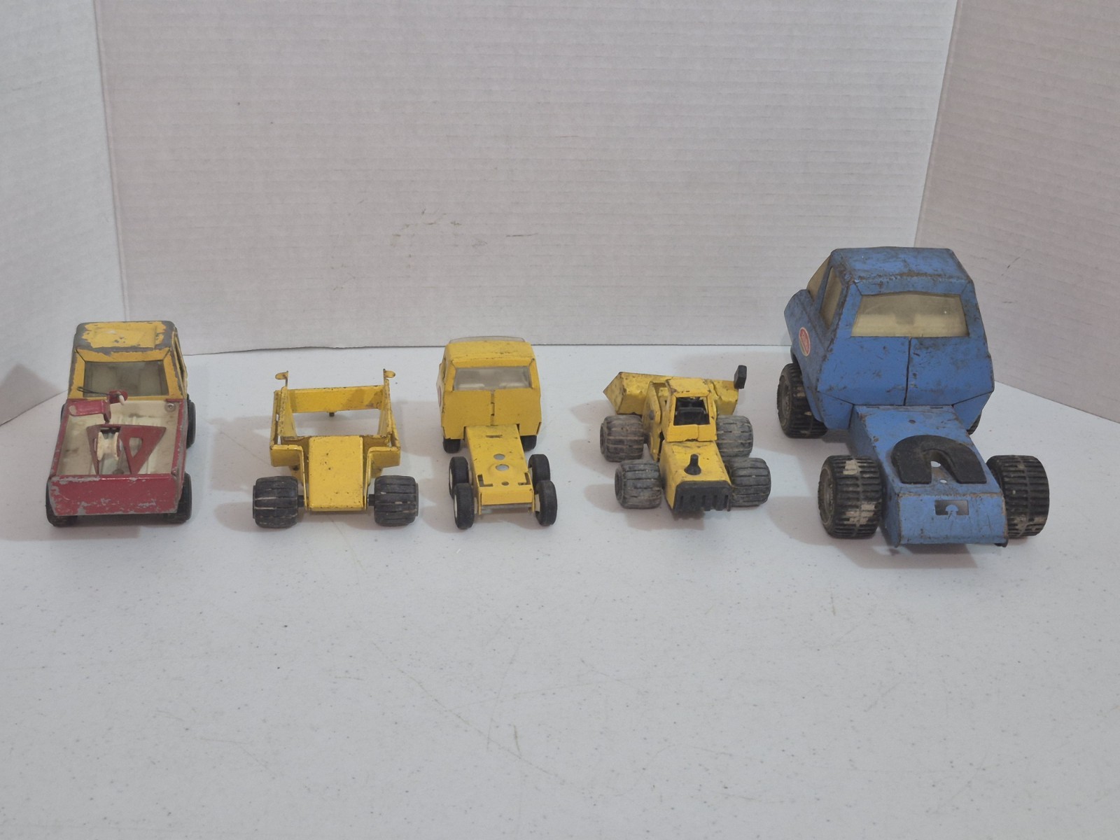 Lot of 5 Vintage Construction Metal Toys Tonka Japan Topper Wrecker Bulldozer JD