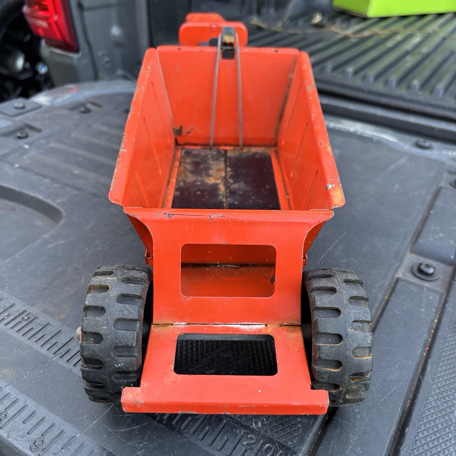 Vintage Marx Pressed Steel Lumar Contractor Earth Hauler