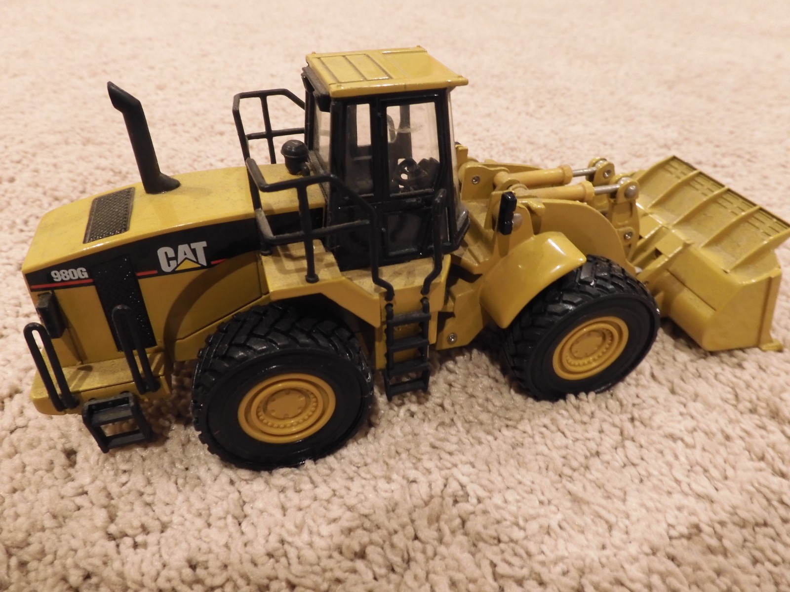 NORSCOT GROUP CATERPILLAR 980G WHEEL LOADER DIE CAST CONSTRUCTION EQUIPMENT