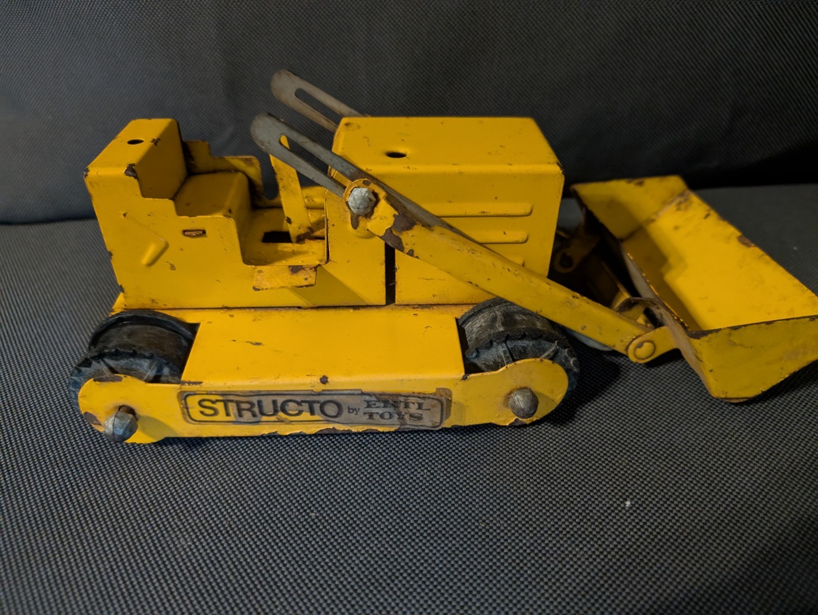 Vintage Structo Construction Co. Bull Dozer (Sand Hopper Set Missing Hopper)1974