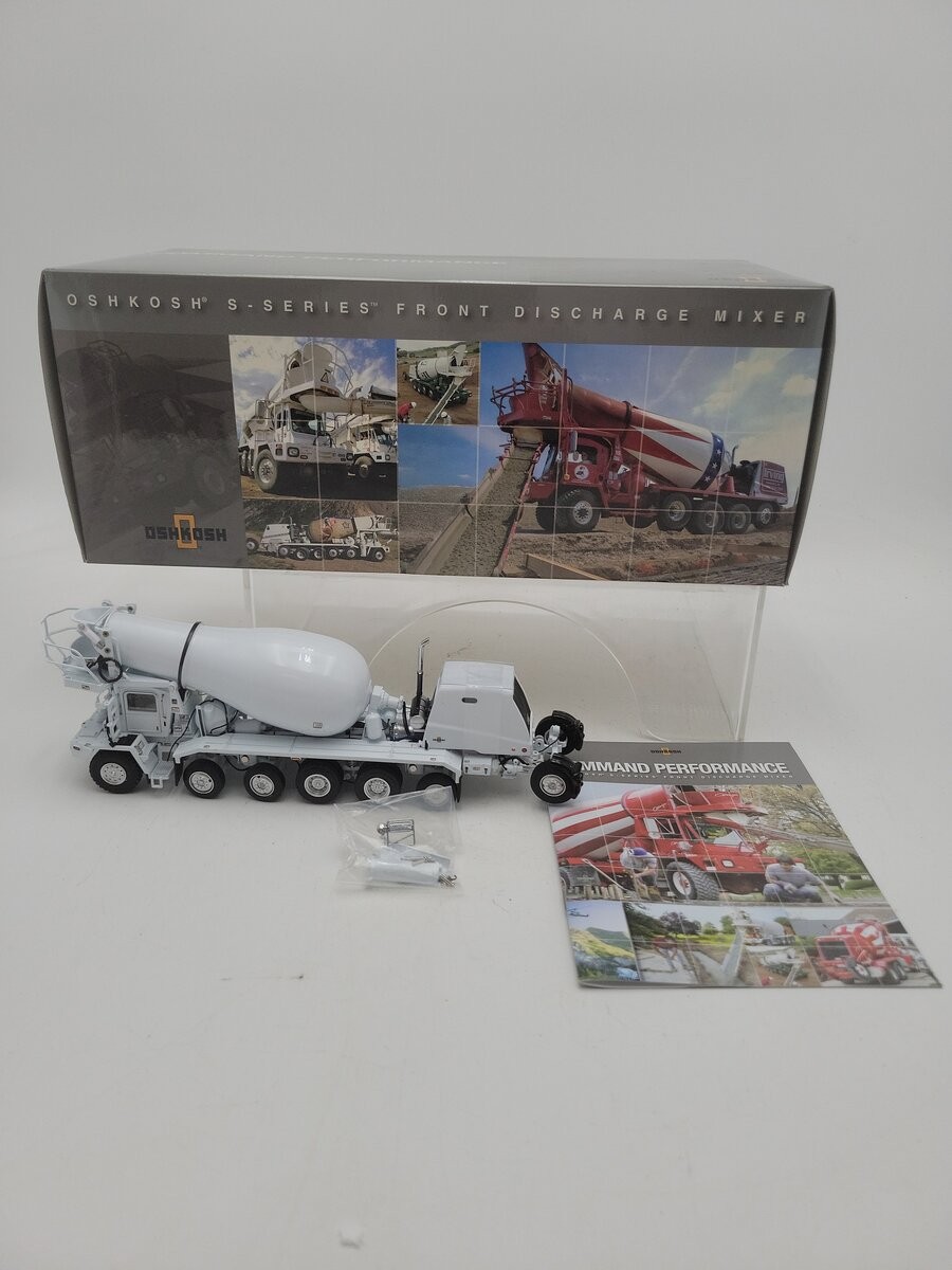 TWH Collectibles TWH075 1:50 Diecast White Oshkosh Revolution Concrete Mixer LN