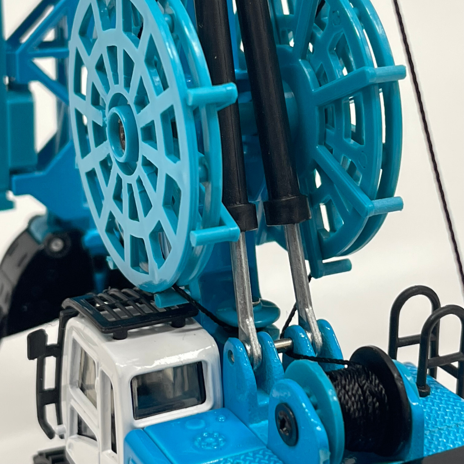 Die Cast 1:64 Scale Crawler Mounted Trenching Machine Construction Replica Model