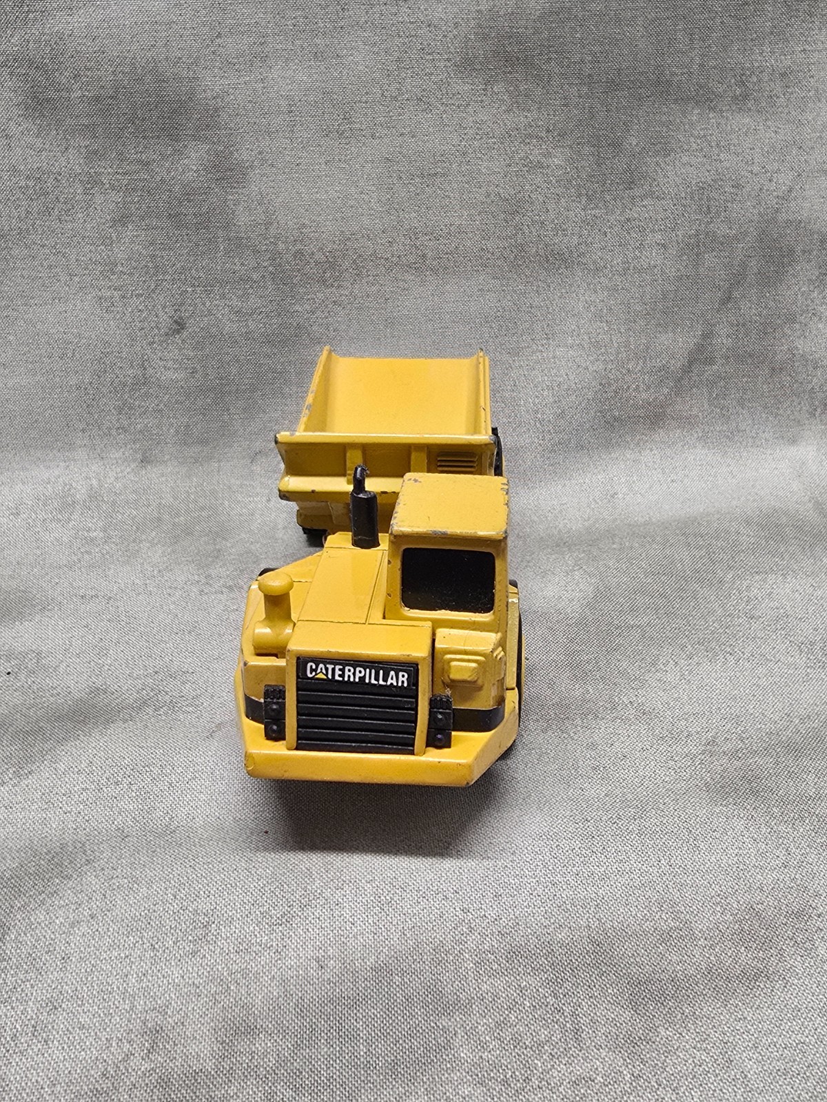 Ertl Caterpillar D25D