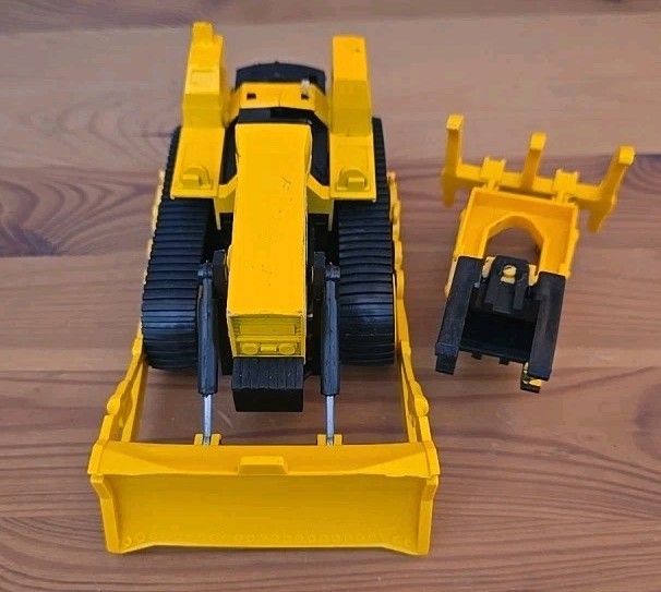 Vintage 70s Jaco Track 234C Die Cast Excavator 6″ Long