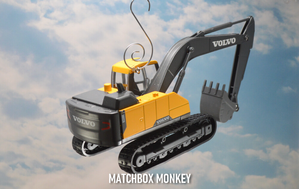 Custom Volvo EC220E Excavator 1/50 Christmas Tree Ornament Deere Caterpillar CAT