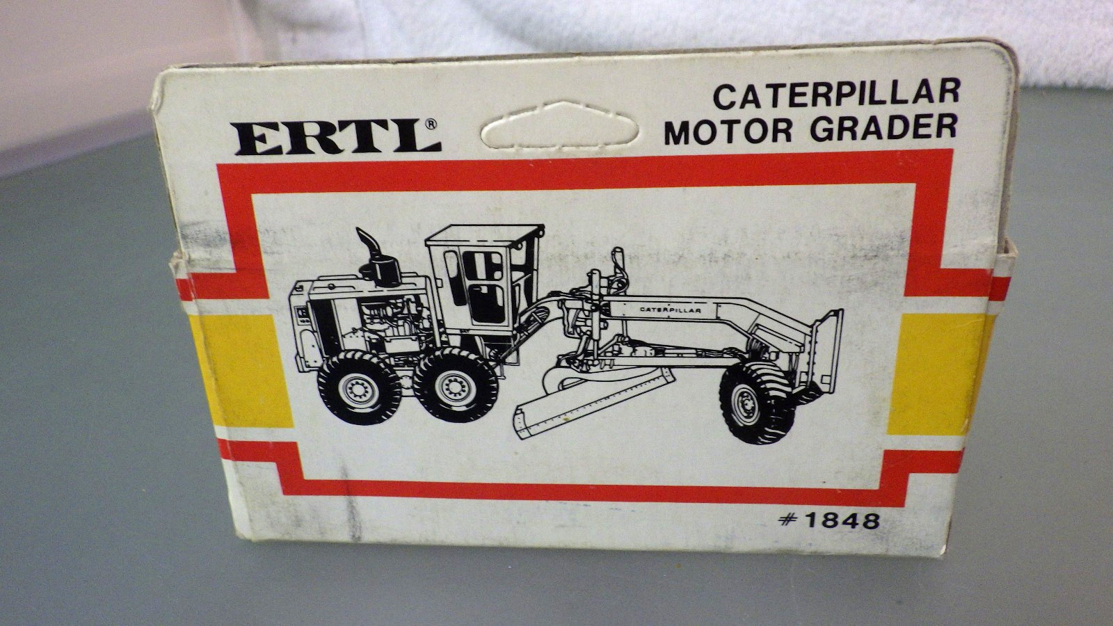Vtg Ertl #1848 Mighty Movers Caterpillar CAT Motor Grader 1/64 NIB Construction