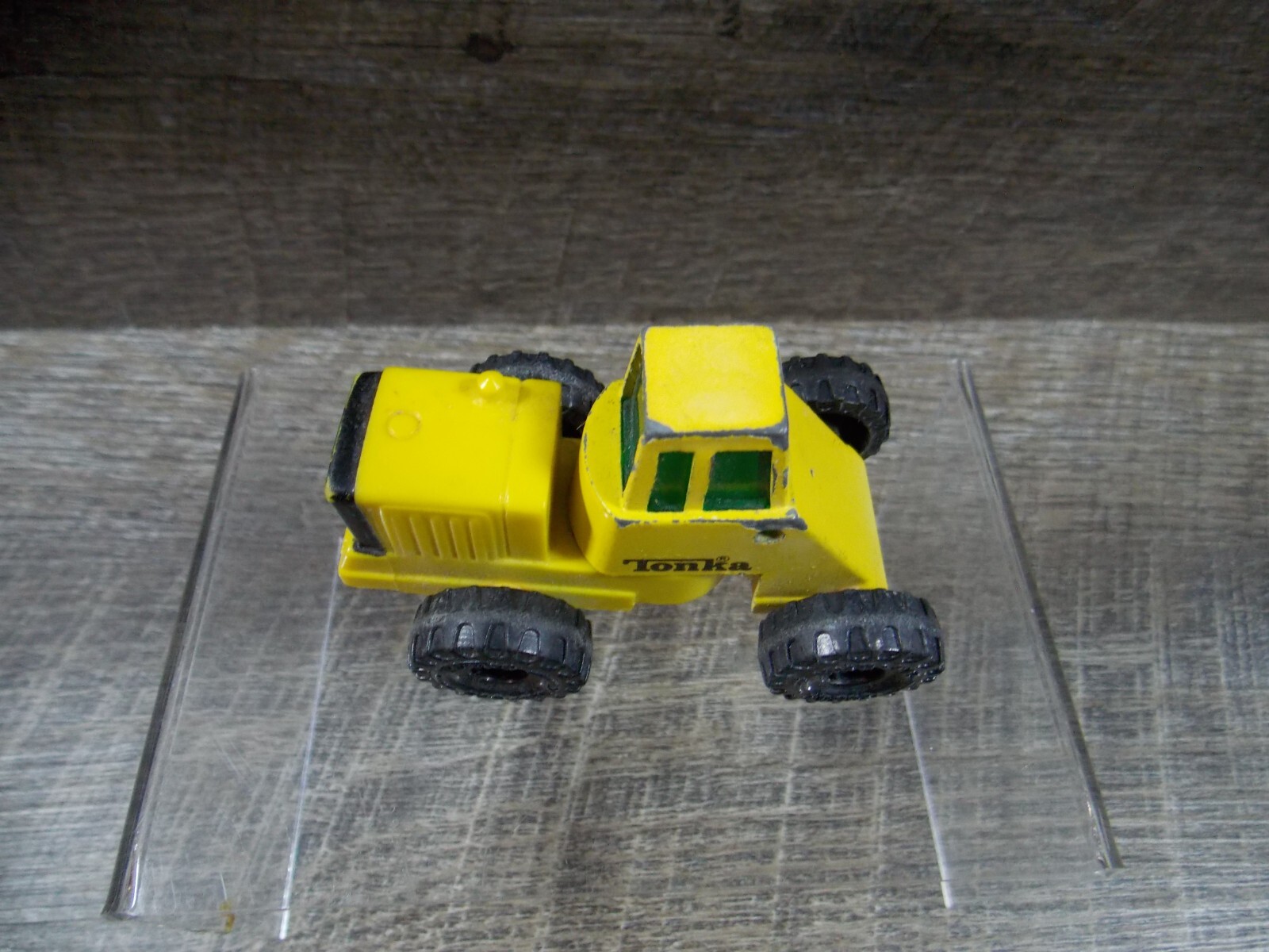 Yellow Metal & Plastic Tonka Tractor & 2 Plastic CAT Caterpillar Loaders 3 to 4″