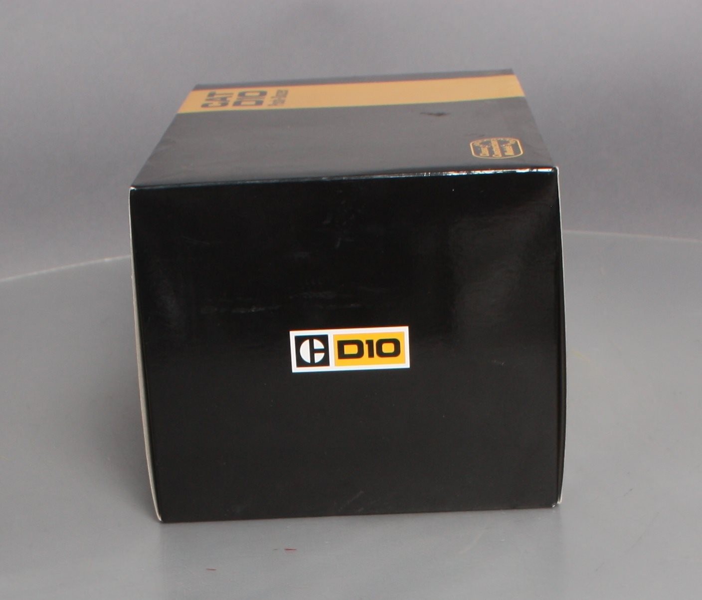 CCM D10 1:48 Scale Diecast Caterpillar Track-Type Tractor w/ U-Blade & Ripper