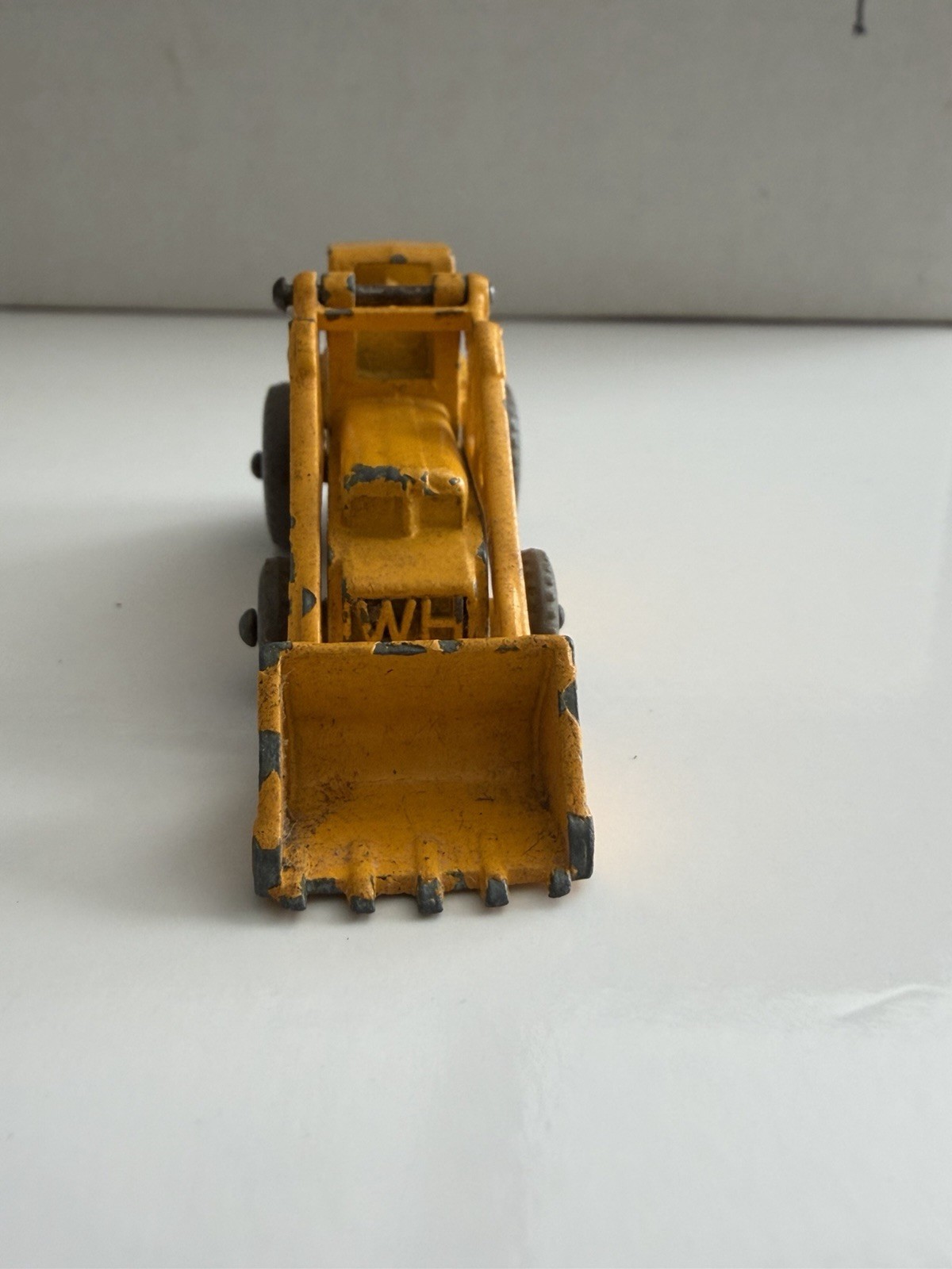 Vintage 1960’s Lesney Matchbox Lot of 2 Excavator #58 & Front End Loader #24