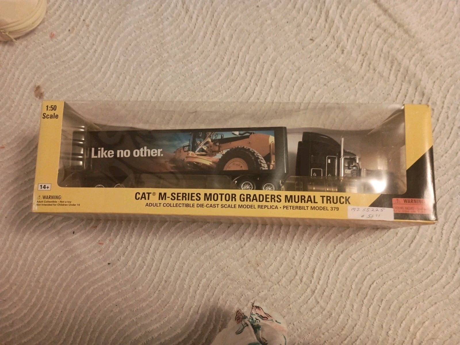 Norscot 1:50 Scale Caterpillar M-Series Motor Graders Mural Truck NIB