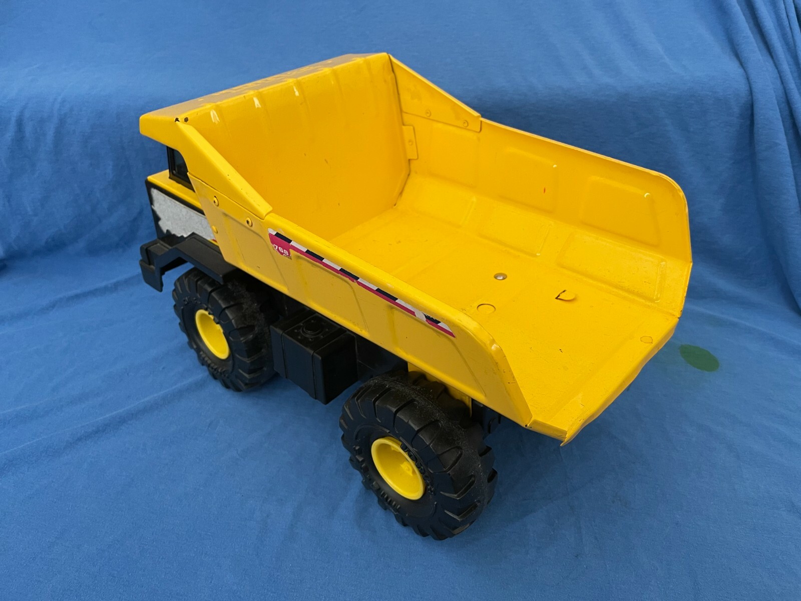 Tonka Mighty DUMP TRUCK #768 Toy Construction Equipment Pressed Steel Highway