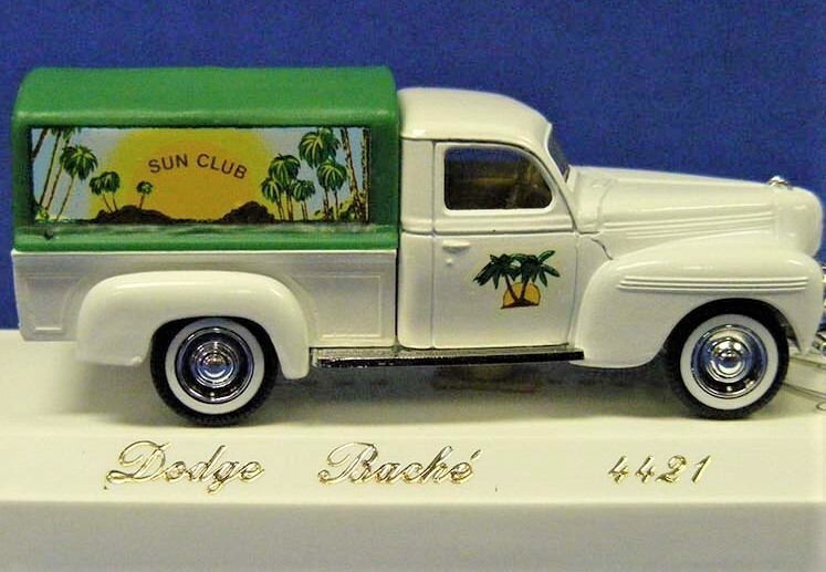 Solido 4421 Dodge 1940 Pick-up Truck -Sun Club 1/43 Die-cast MIB