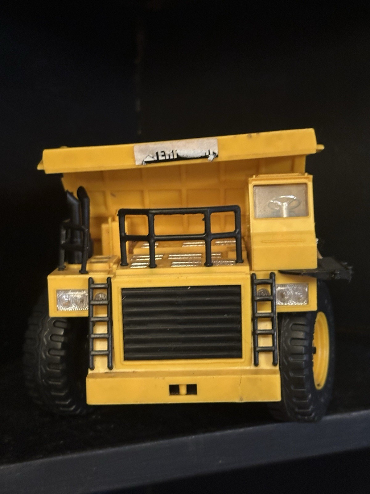 Vintage CAT Dump Truck New Bright 1987 Caterpillar Construction Toy