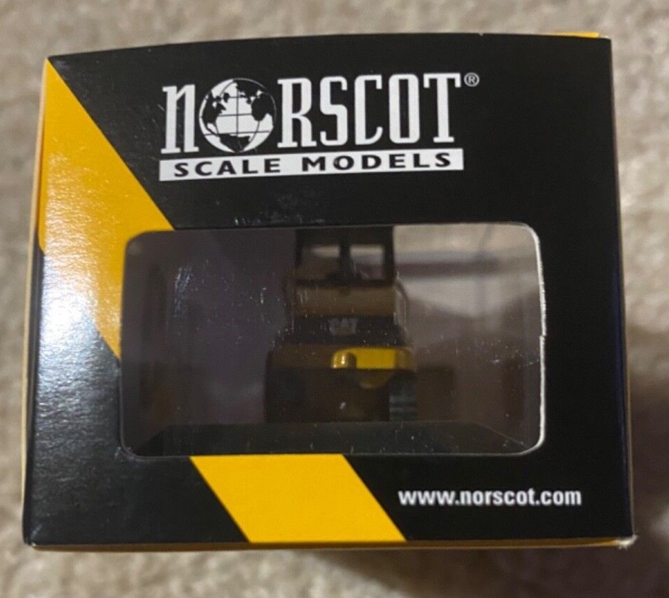 Norscot Die-Cast Metal CATERPILLAR Construction Mini’s 906 Wheel Loader 2007 