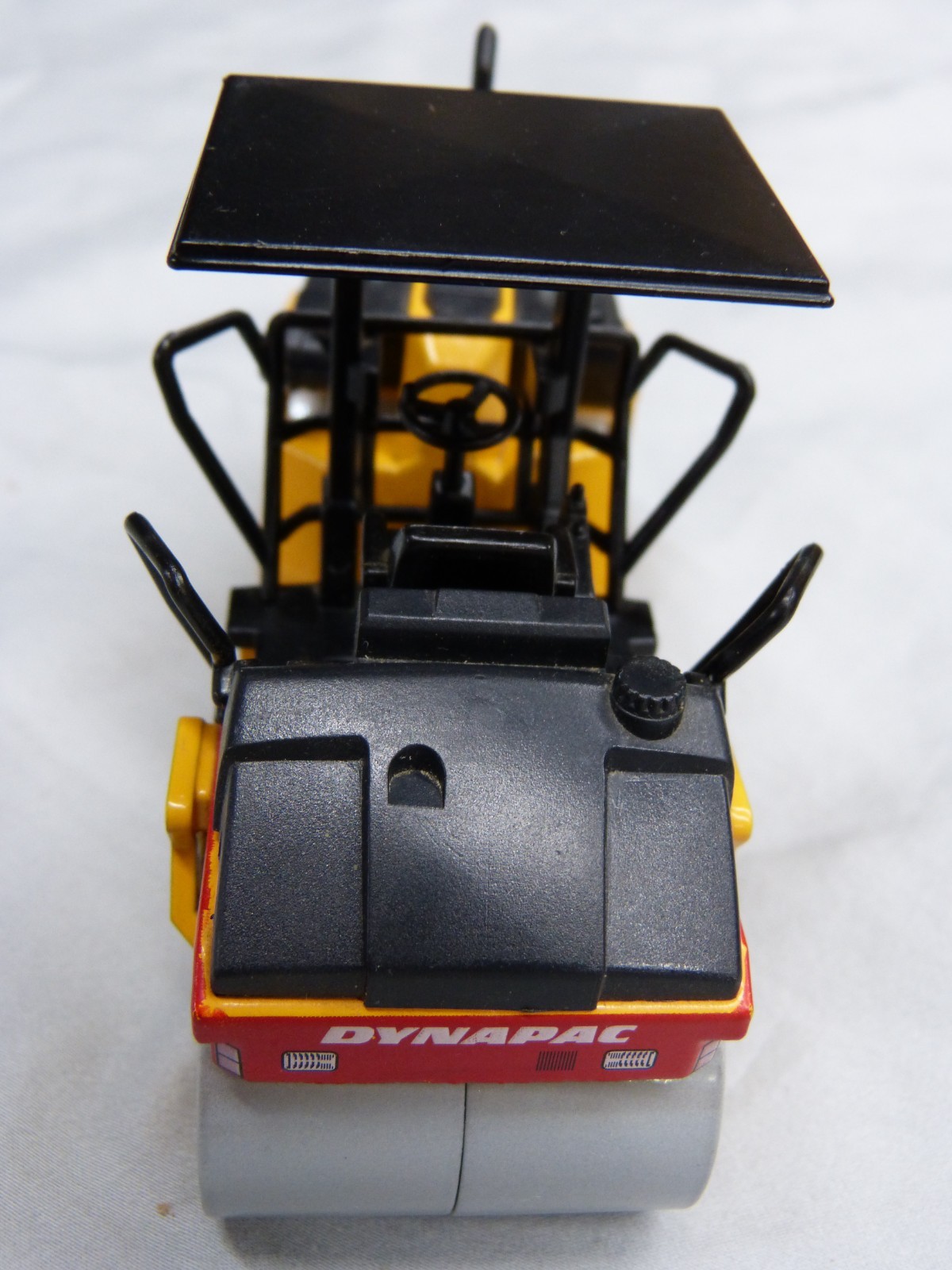 JOAL Dynapac CC232 Vibratory Roller 1/35 Die-Cast Compact Series No Box