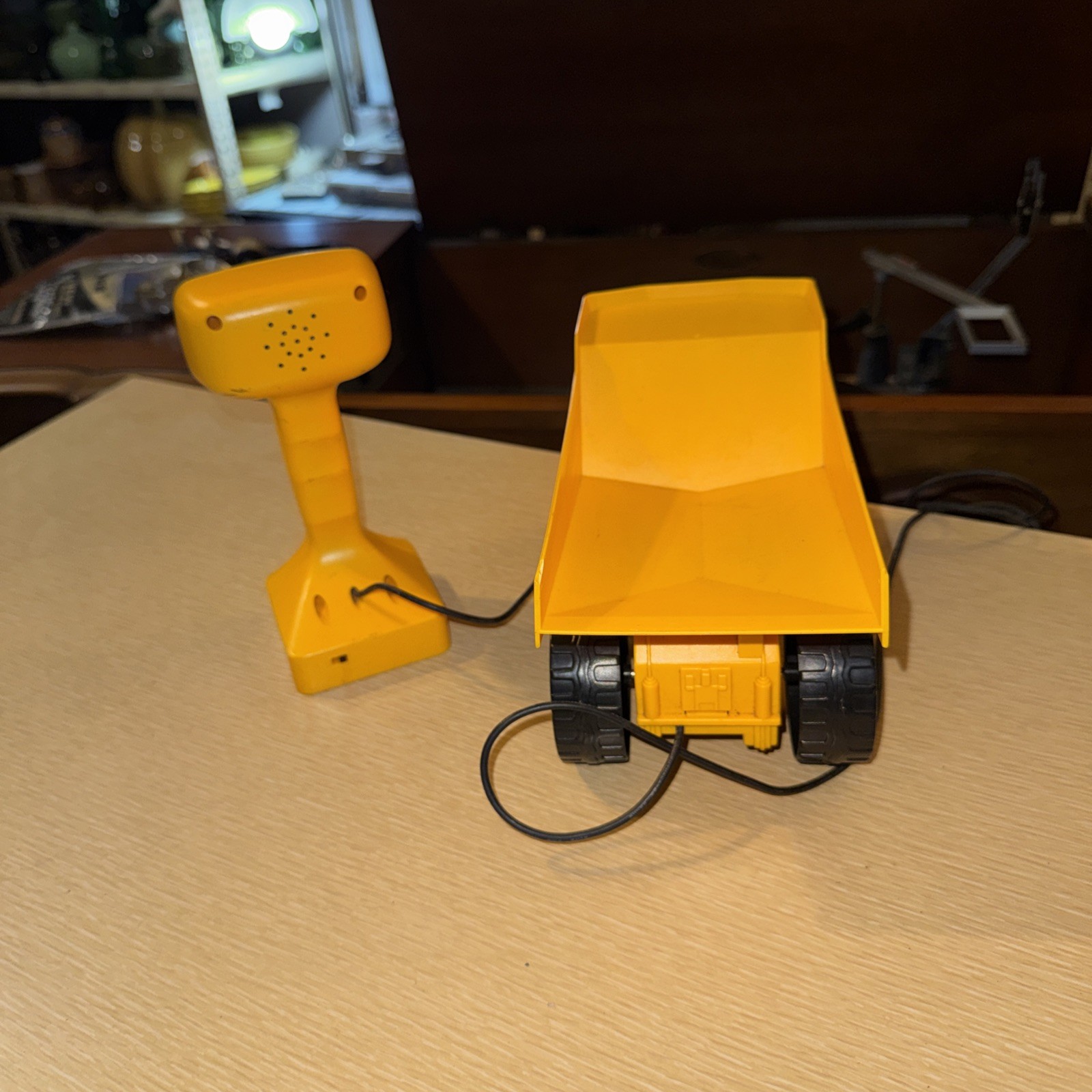 Vintage Toy State CAT Caterpillar Wired Remote Control Dump Truck Working 1990s