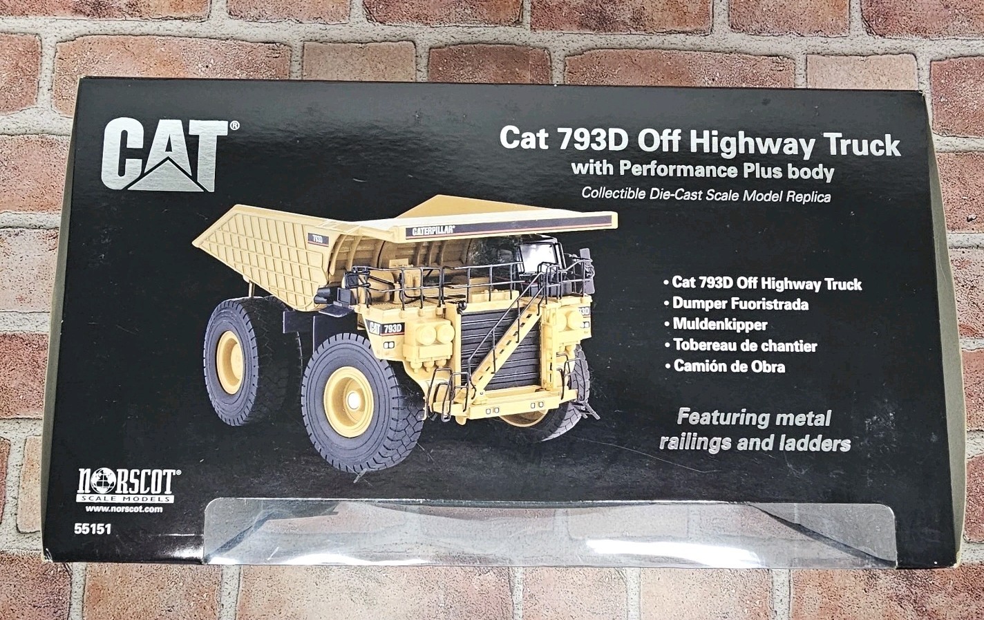Caterpillar Cat 793D Off Highway Truck 1:50 Norscot 2006