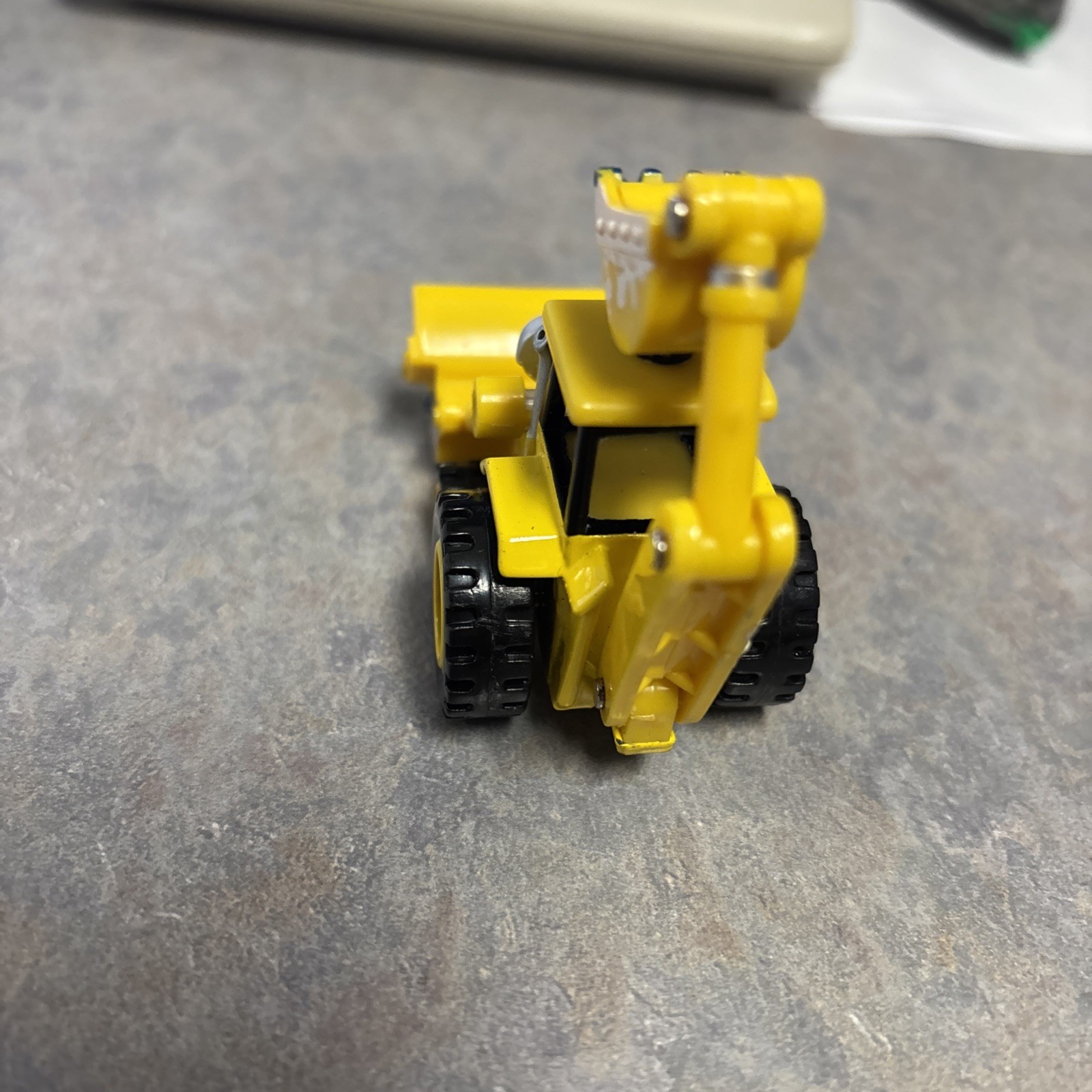 2004 Bob The Bulider Sheriff Scoop Snow Version Die Cast Loader Backhoe Rare