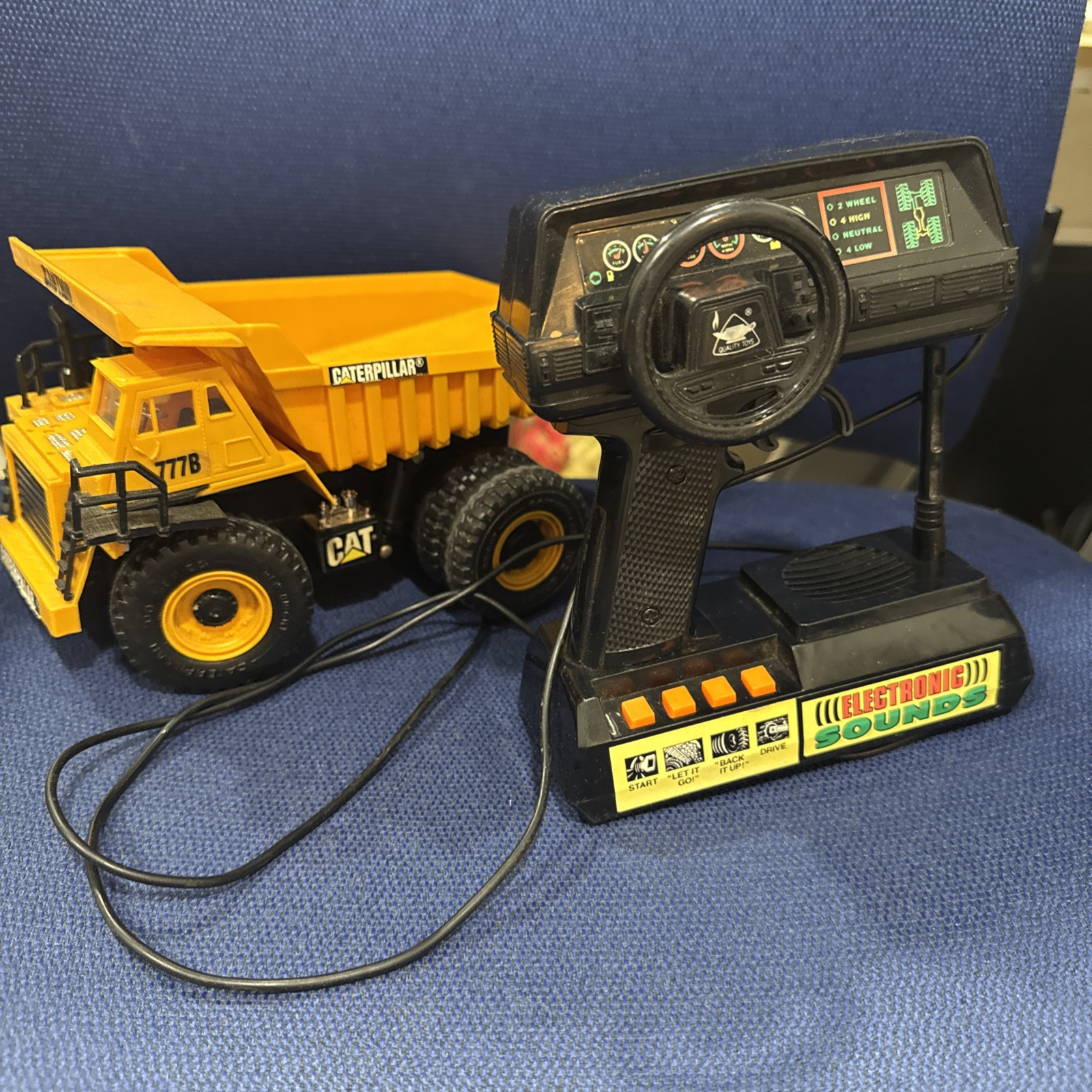 New Bright Caterpillar Dump Truck Wired Remote Vintage Construction Working