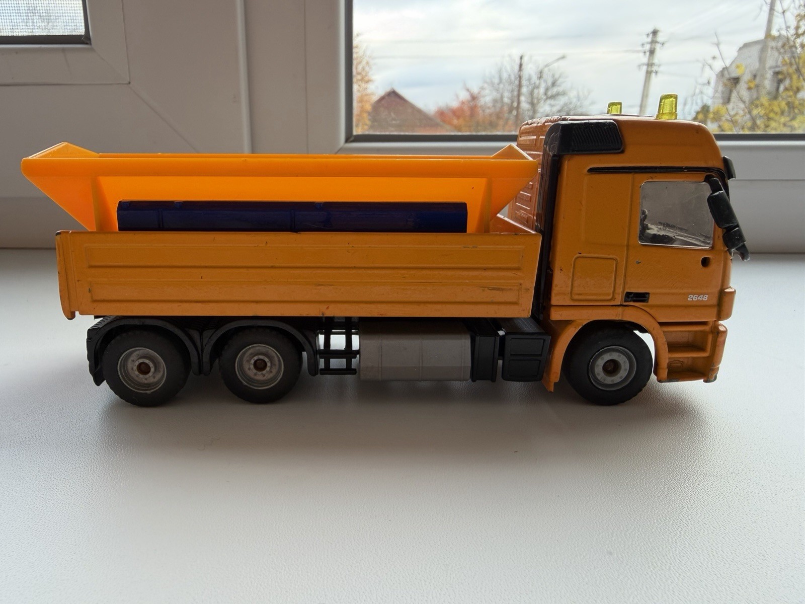 SUPER SIKU 2939 Mercedes Benz 2643 Winter Service Vehicle 1:50 Diecast Model