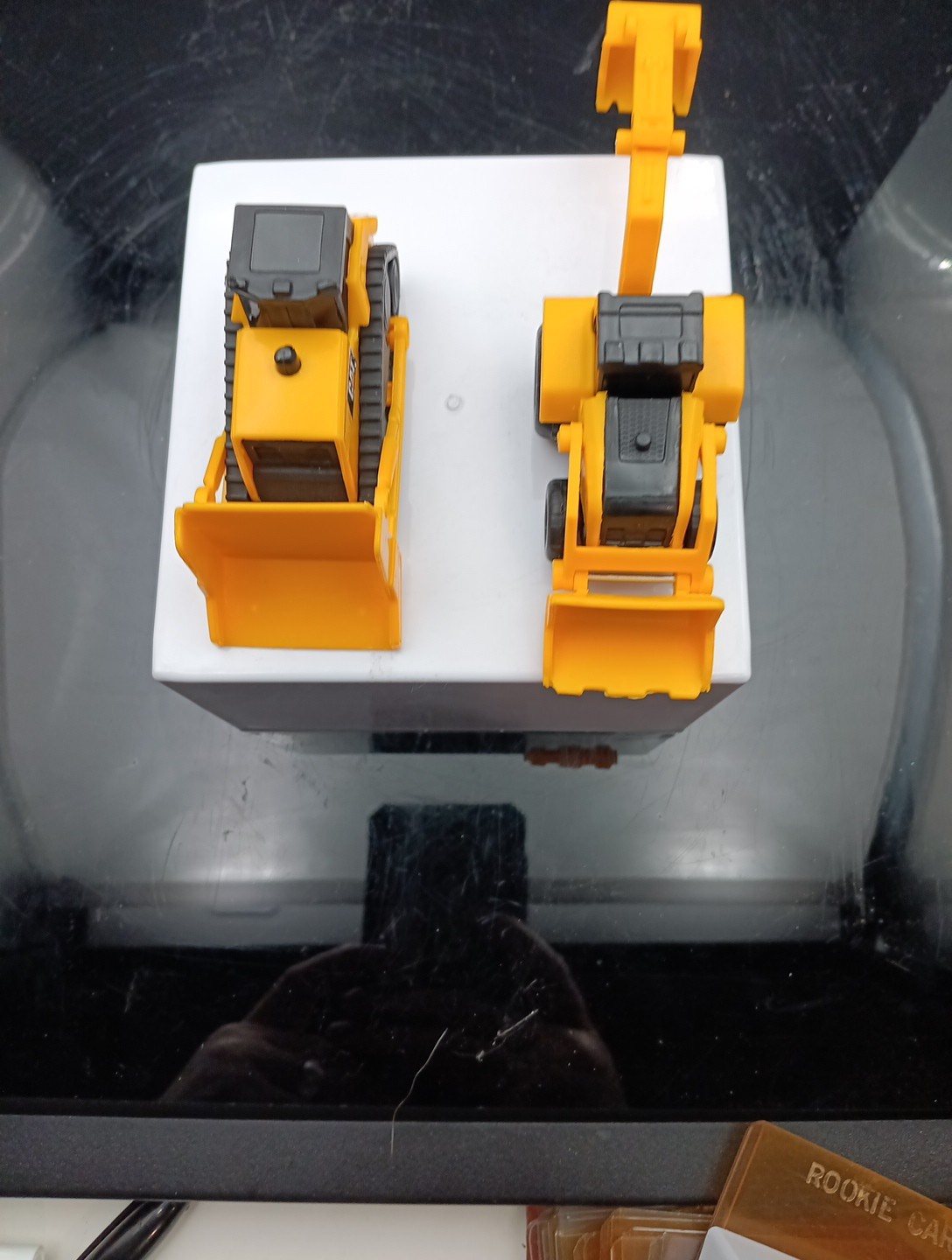 Pair Of Funrise CAT Construction Vehicles Plastic 3.5” Free Shipping! T2393