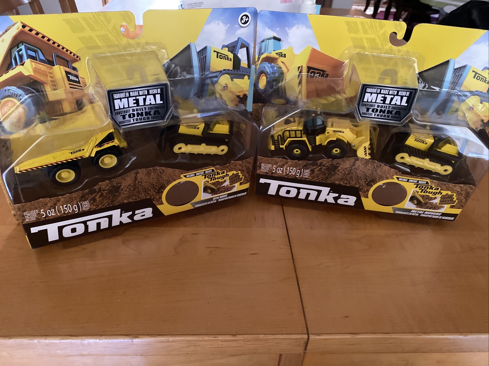Tonka Metal Movers Bulldozer & Mighty Dump Truck with Tonka Tough Dirt 2 In Set