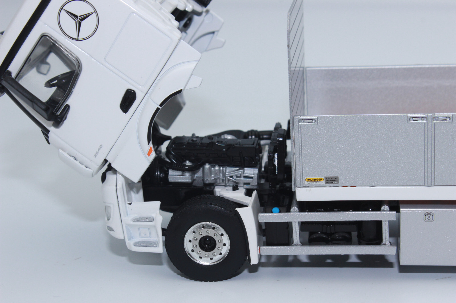 WSI 02-3665 Palfinger MB Actros MP5 Platform + Palfinger PK19.001 SLD 5 NEW