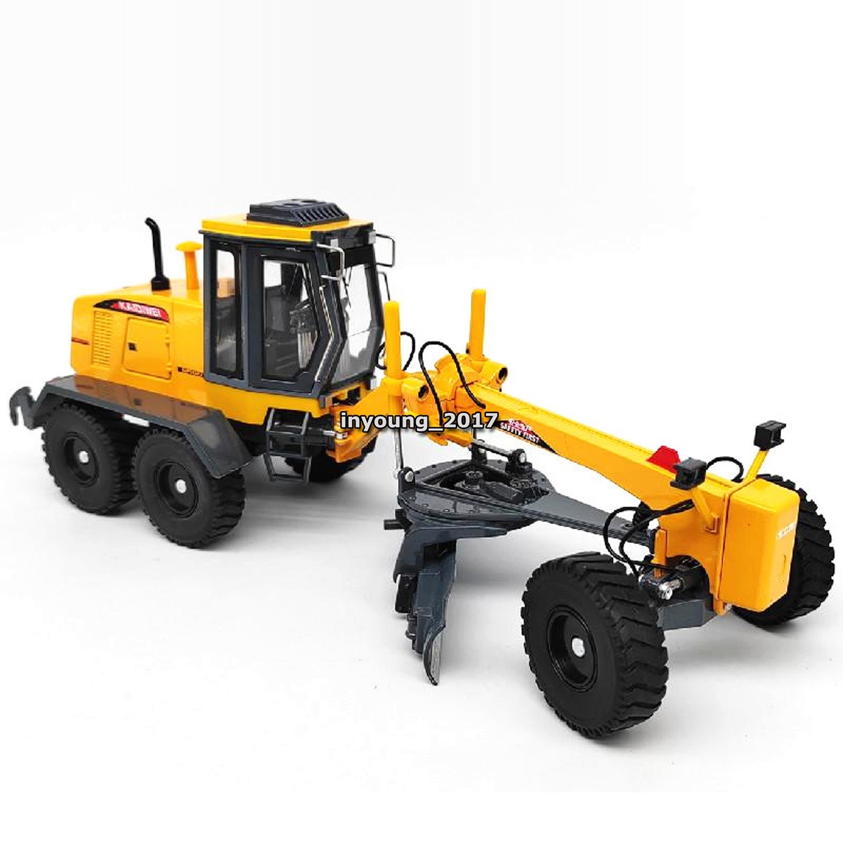 1:35 Grader Truck Toy Diecast Construction Toys Vehicle for Boys Kids Adults