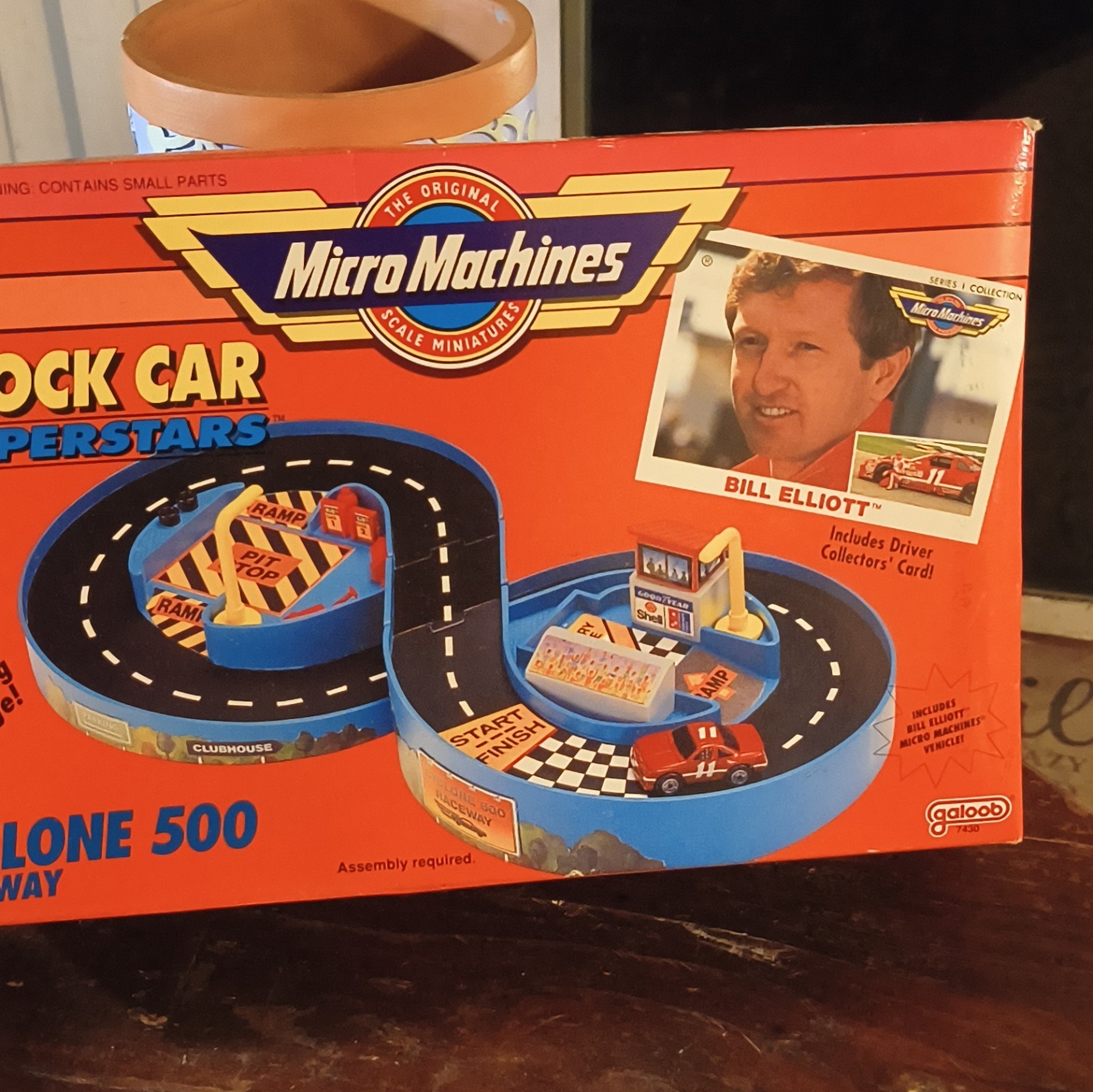 Galoob 1991 Micro Machines Stockcar Superstars Cyclone 500 Raceway