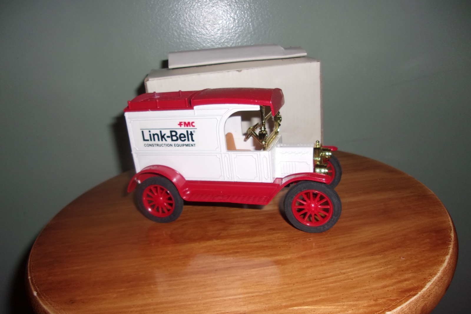 FMC Link-Belt Construction Equipment ERTL Ford 13 model T bank 1990’s NIB 1:25